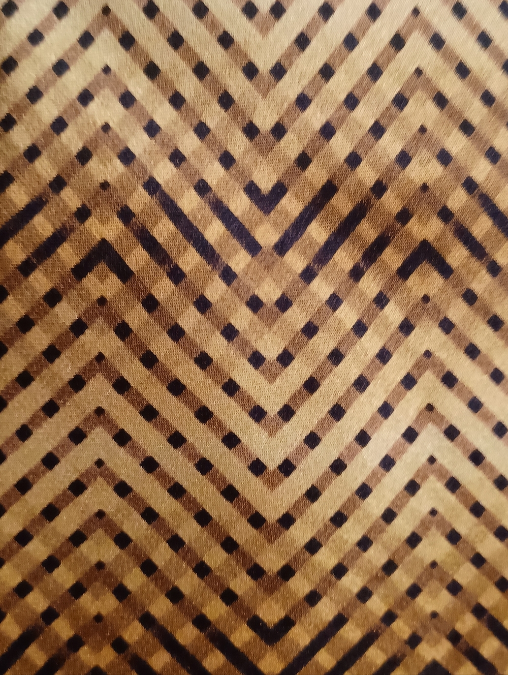 Men's Gold Silk Tie - Picture 5 of 6